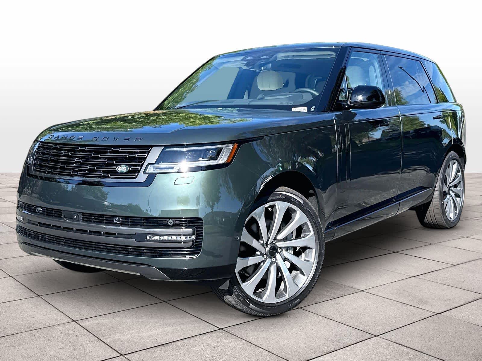 2026 Land Rover Range Rover 3.0 SE LWB 7's photo