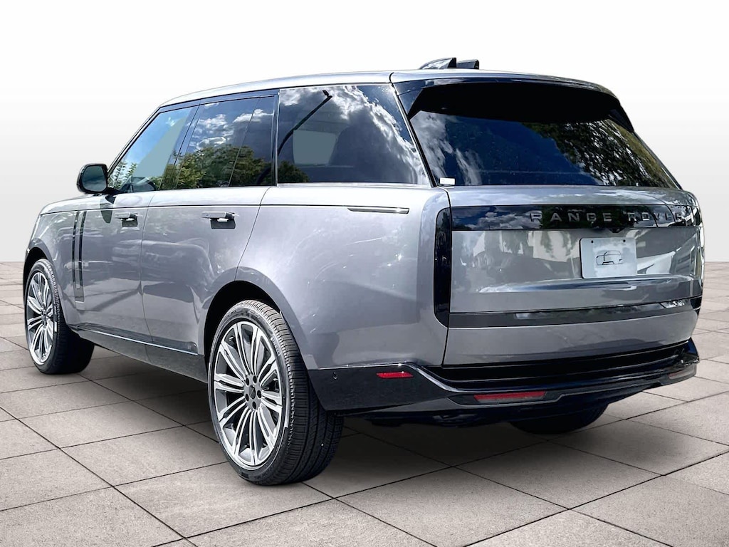 New 2026 Land Rover Range Rover SE SUV