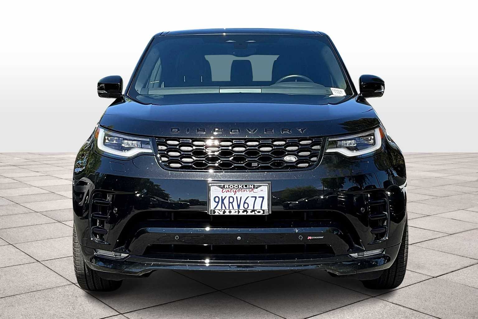 2023 Land Rover Discovery S R-Dynamic photo 2