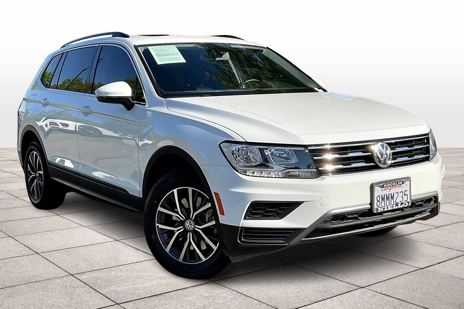 2019 Volkswagen Tiguan SE photo 2