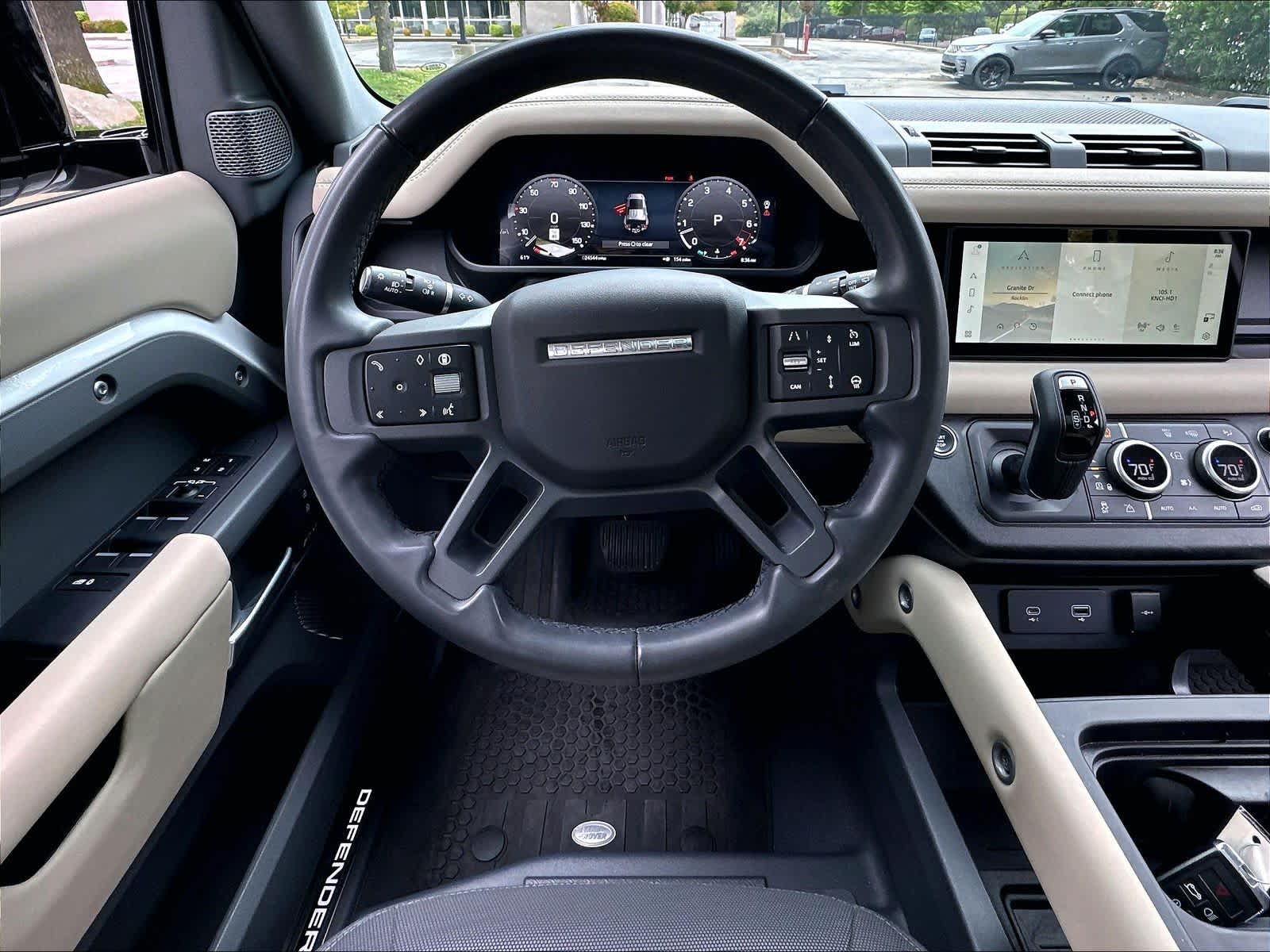 2024 Land Rover Defender X-Dynamic SE photo 6