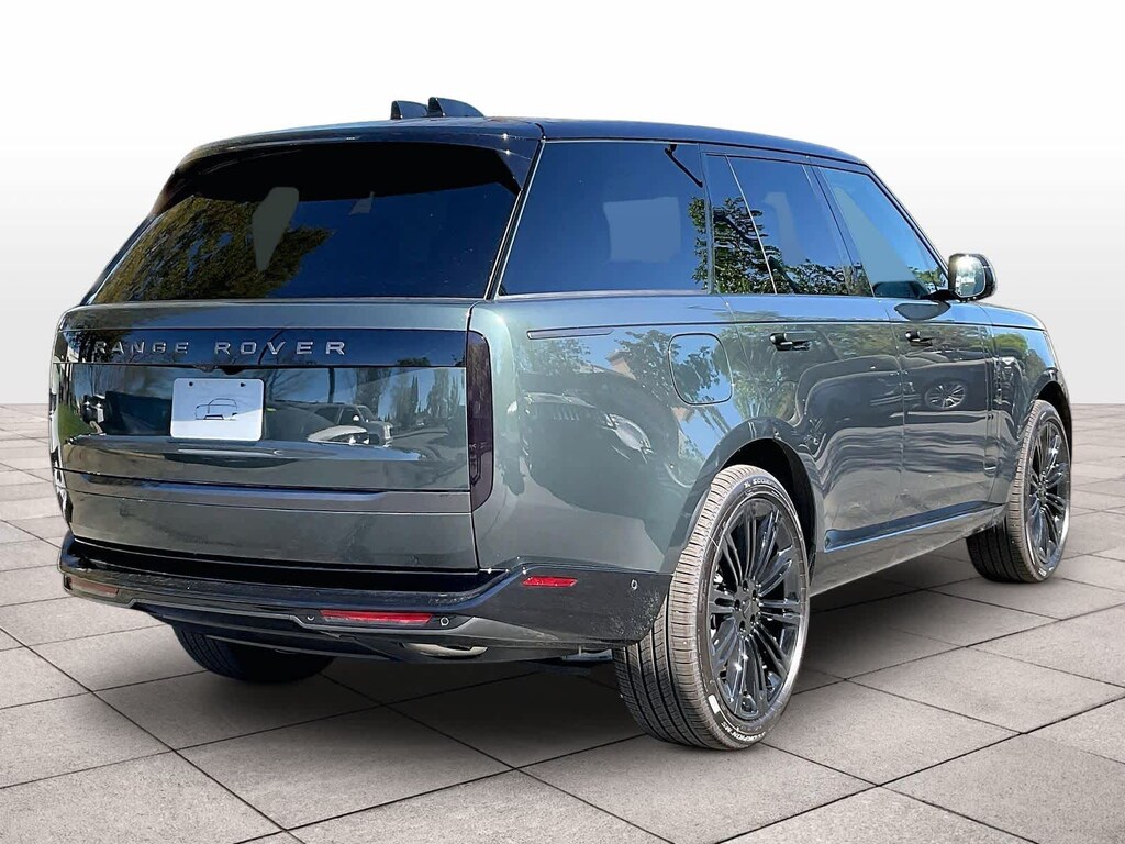 New 2026 Land Rover Range Rover SE SUV