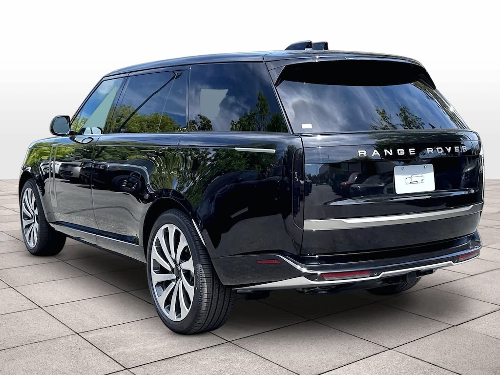 New 2026 Land Rover Range Rover SE LWB 7-Seats / V8 SUV