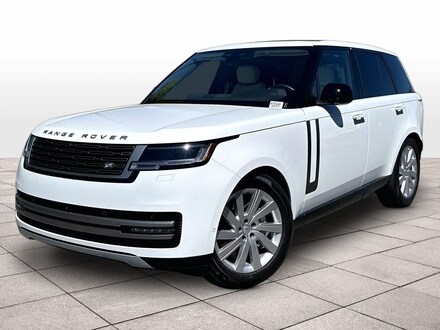2025 Land Rover Range Rover SE P400 SWB