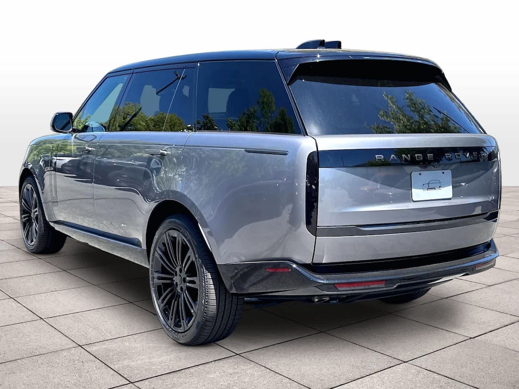 New 2026 Land Rover Range Rover SE LWB 7-Seats / V8 SUV