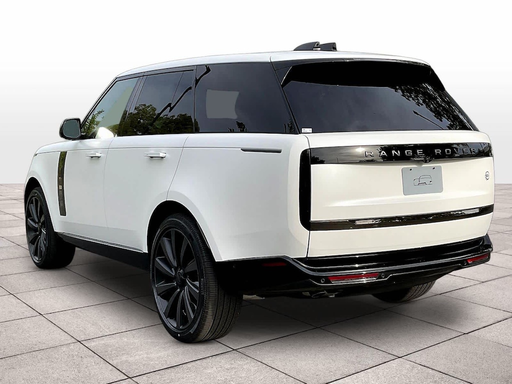 New 2026 Land Rover Range Rover SV Signature Suite SUV