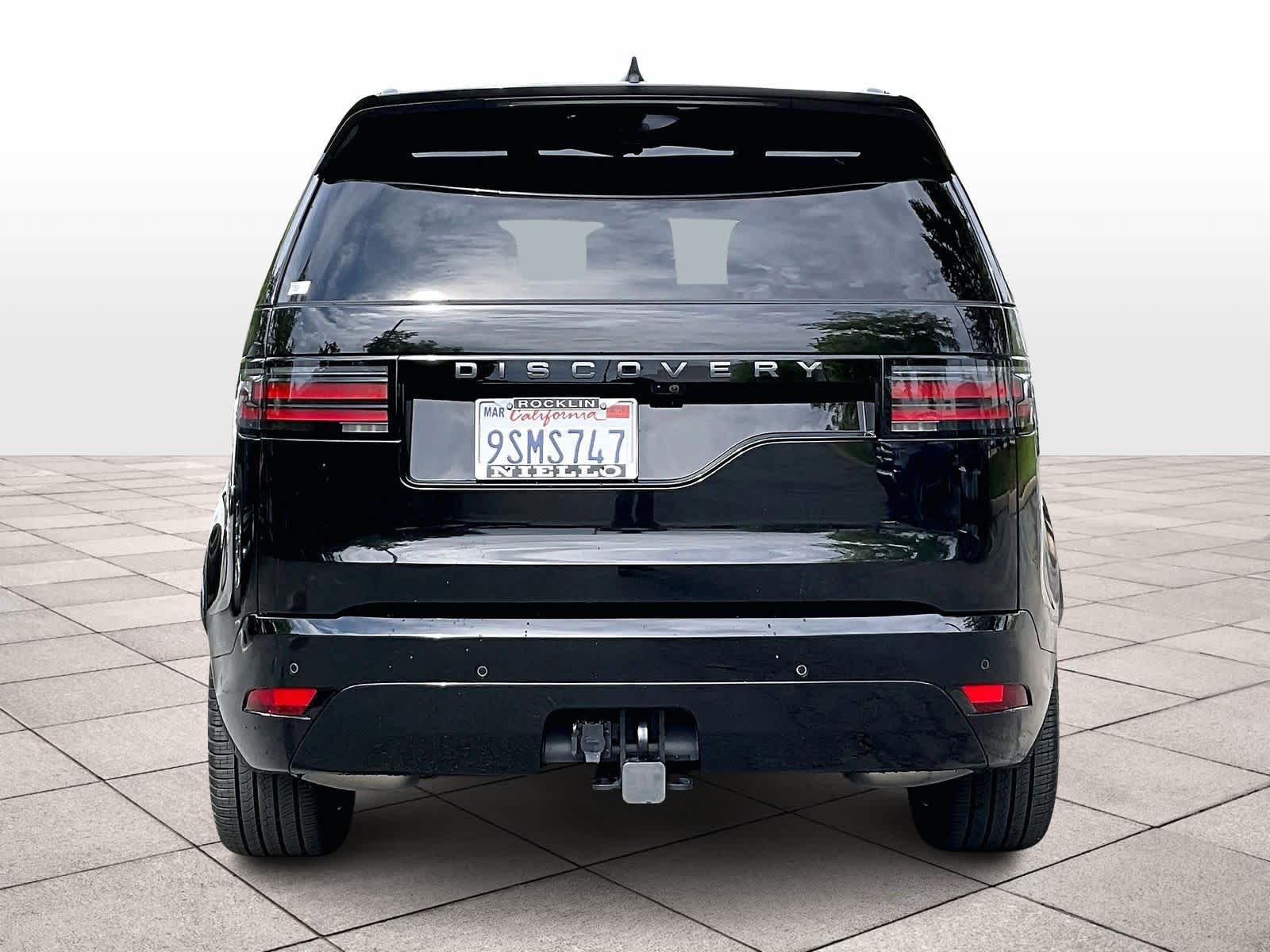 2025 Land Rover Discovery Dynamic SE photo 4