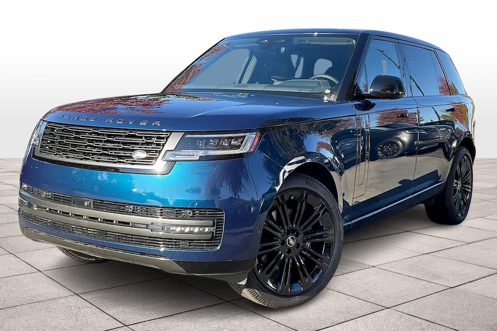 New 2025 Land Rover Range Rover SE SUV