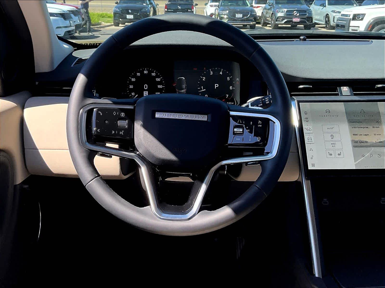 2025 Land Rover Discovery Sport S photo 5