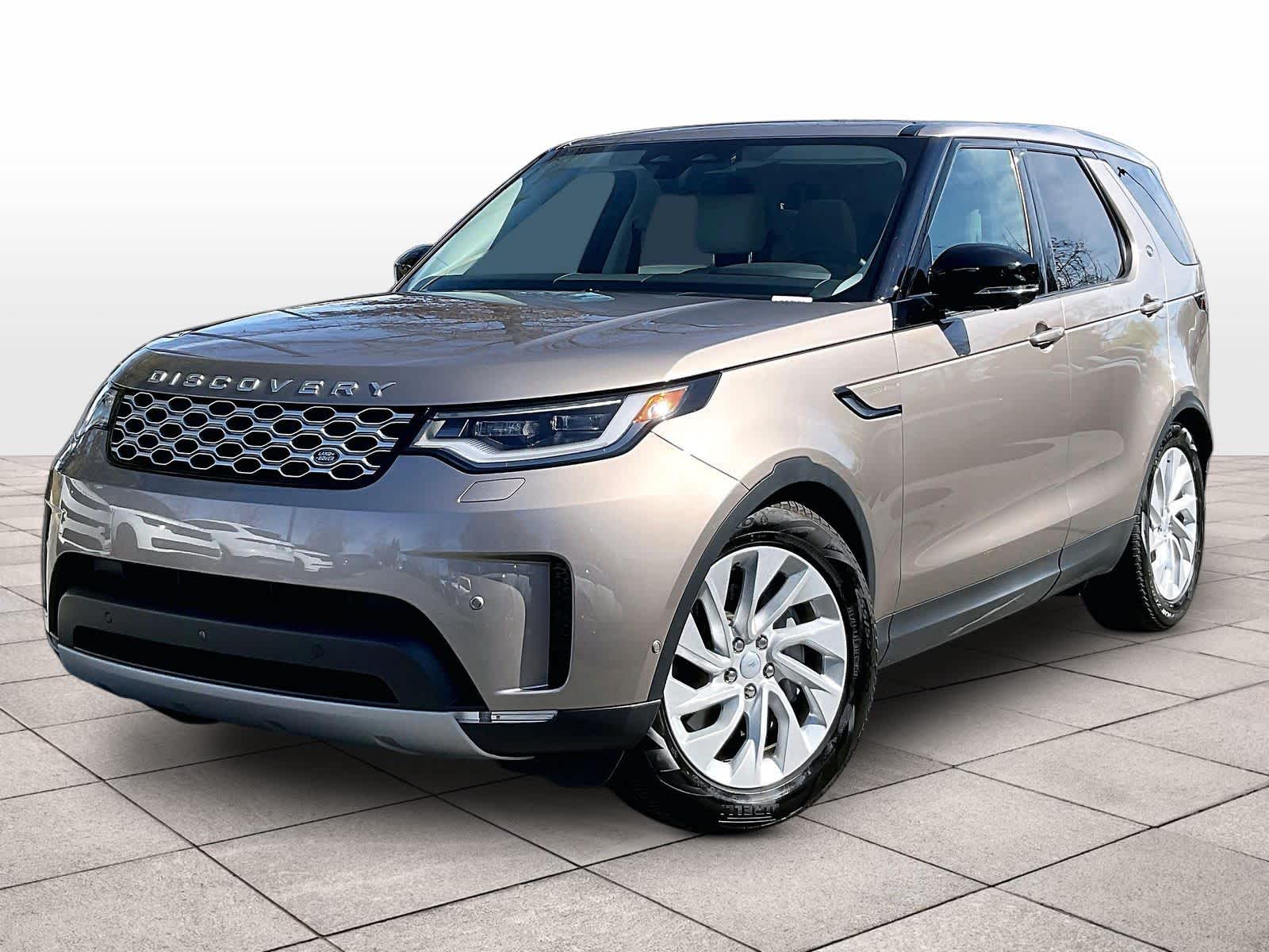 2025 Land Rover Discovery S photo 1