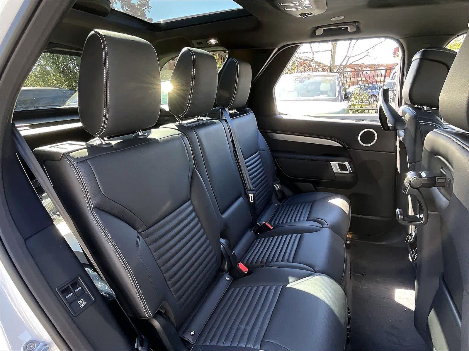 2026 Land Rover Discovery Gemini Edition - Photo 27
