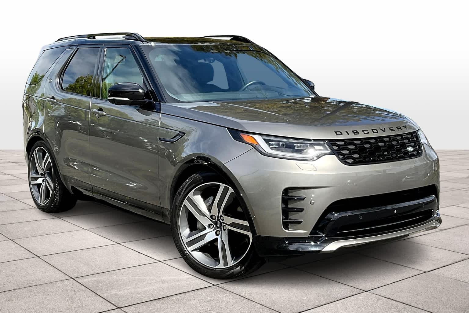 Used 2024 Land Rover Discovery Dynamic SE with VIN SALRL2EX2R2493397 for sale in Rocklin, CA