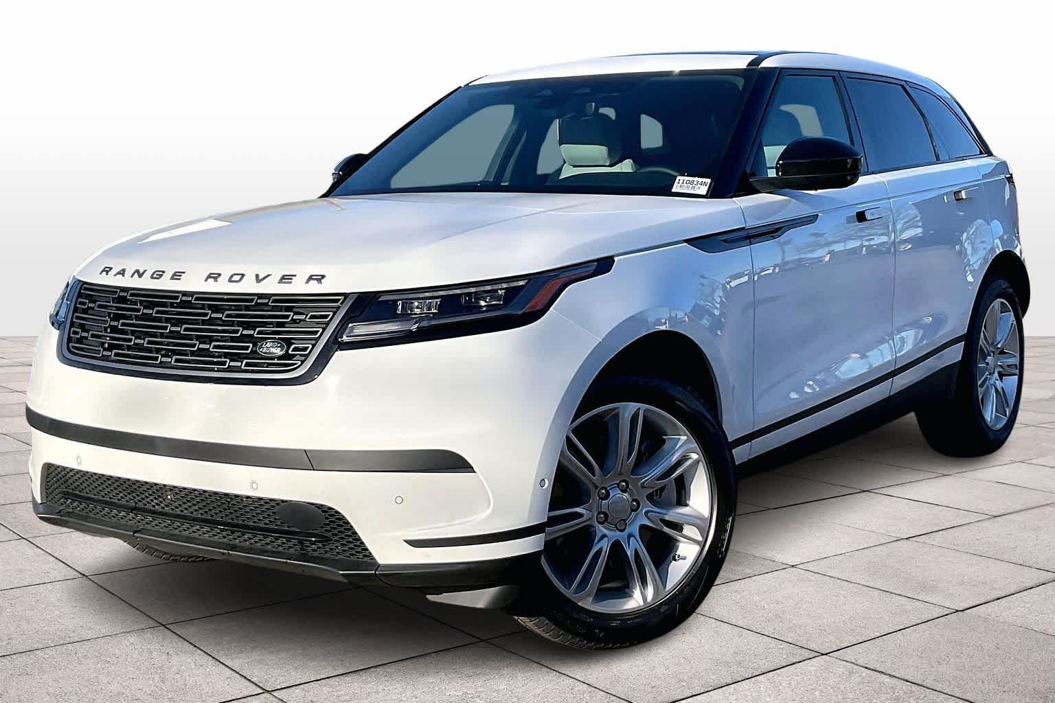 2026 Land Rover Range Rover Velar S's photo