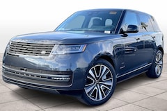 2025 Land Rover Range Rover SE P550e SWB