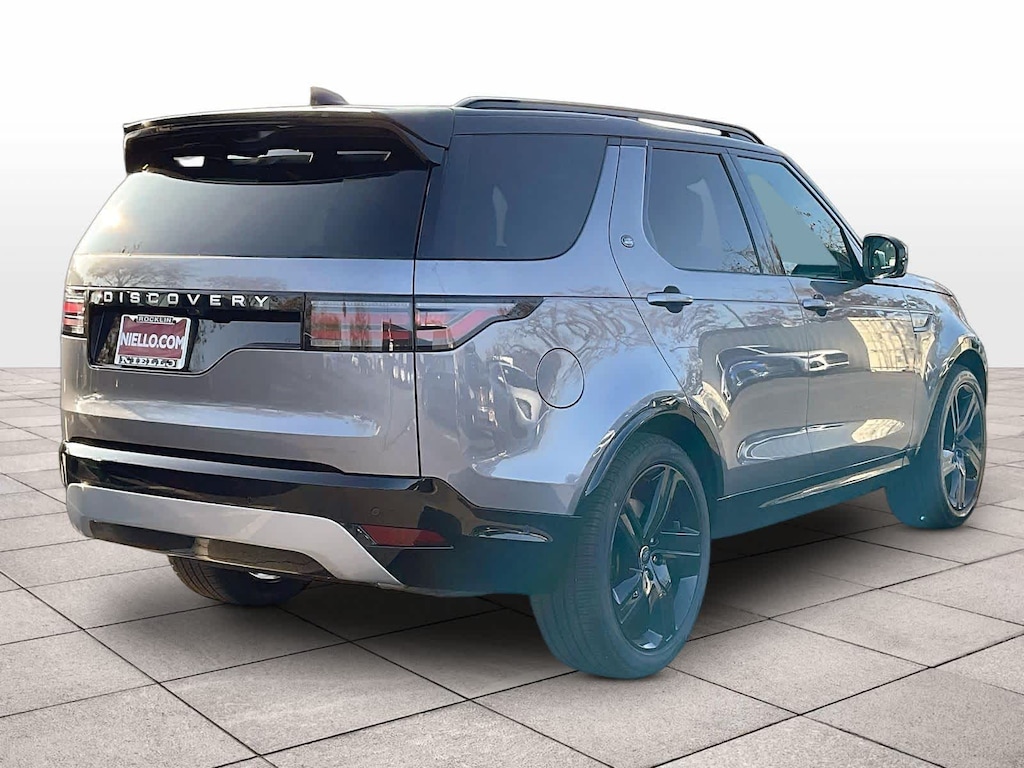 New 2025 Land Rover Discovery Metropolitan Edition SUV