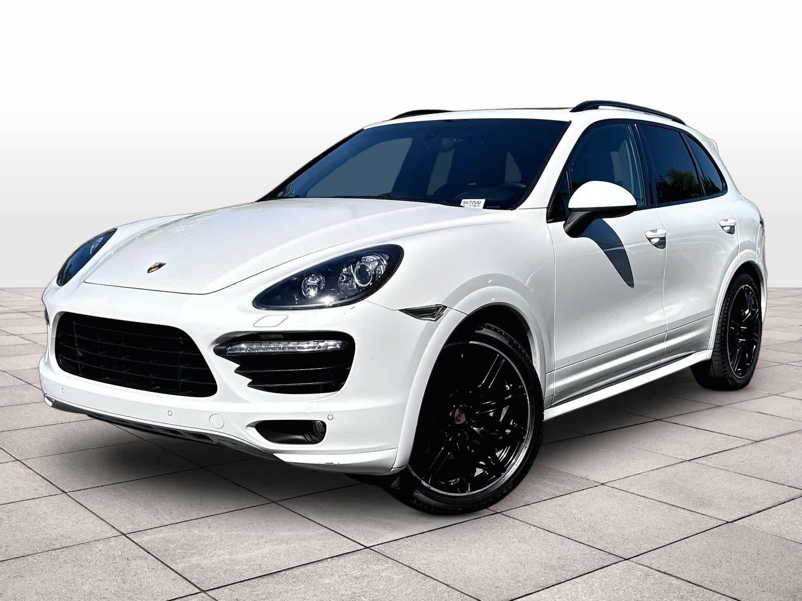 2014 Porsche Cayenne GTS's photo