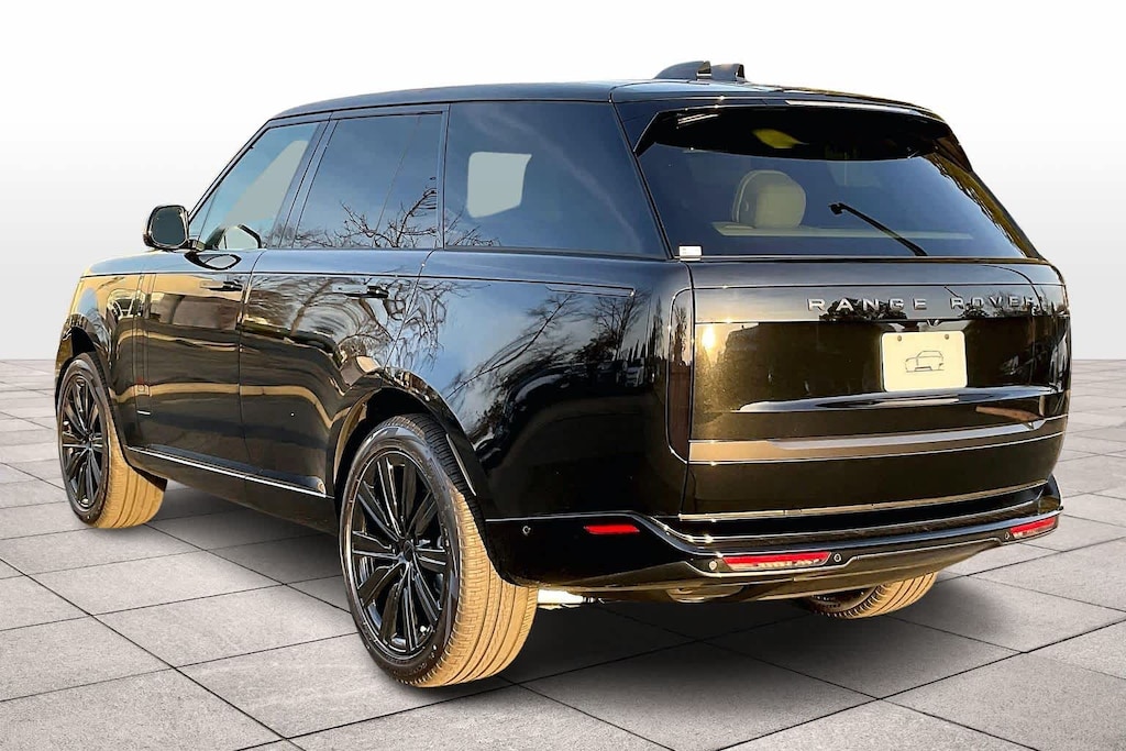 New 2026 Land Rover Range Rover SE SUV