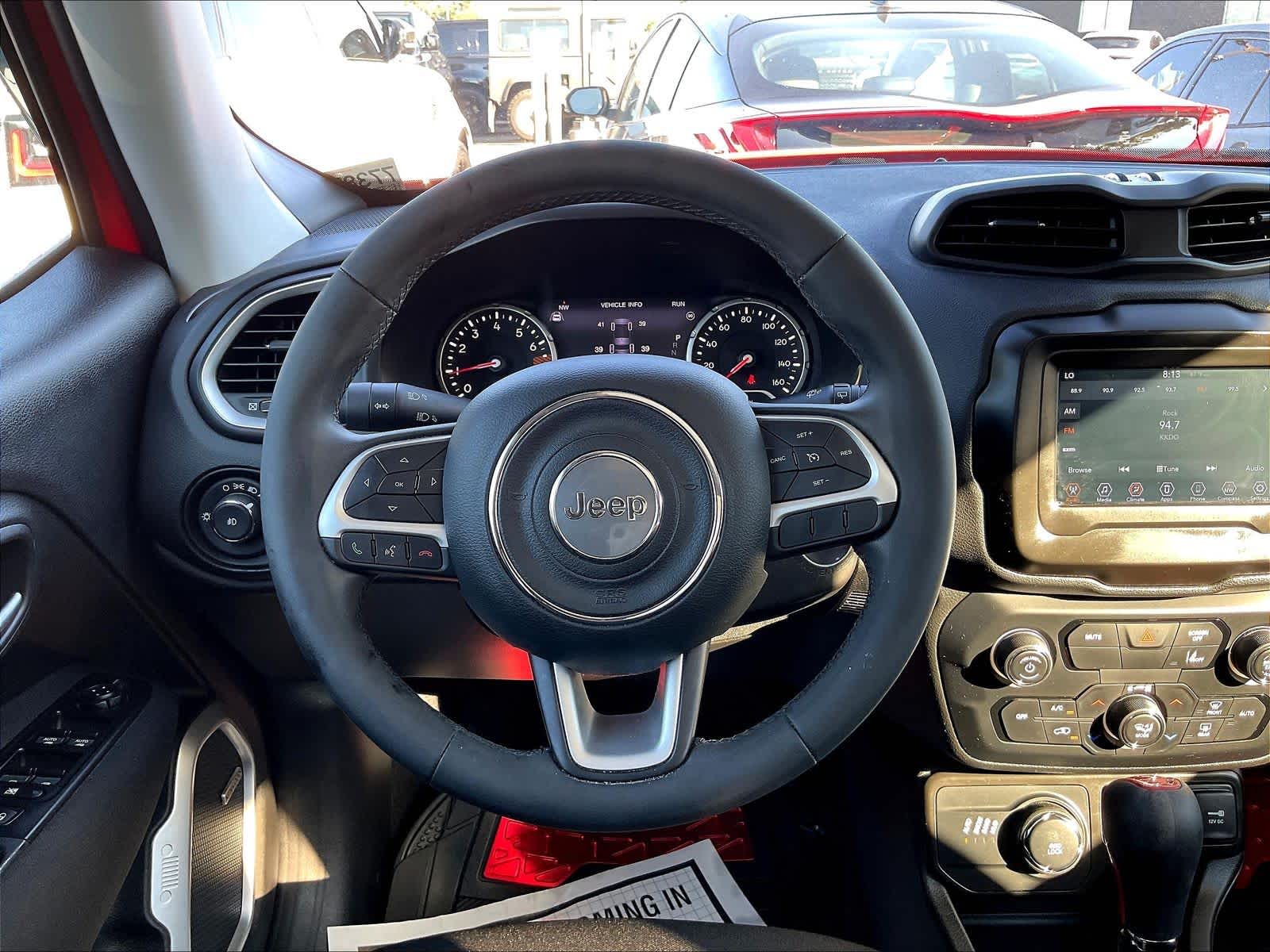 2021 Jeep Renegade Latitude photo 6