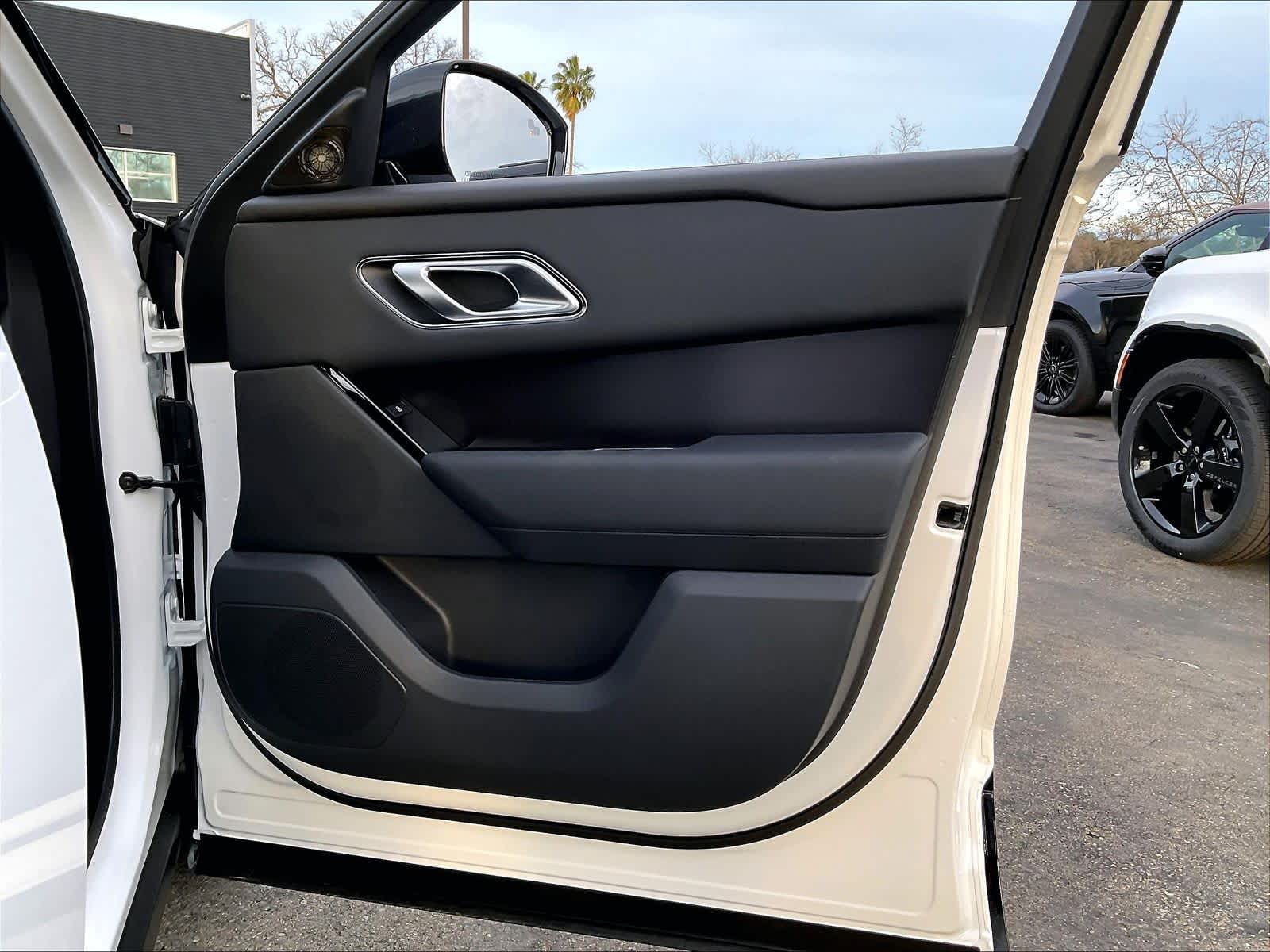 2026 Land Rover Range Rover Velar Dynamic SE - Photo 30