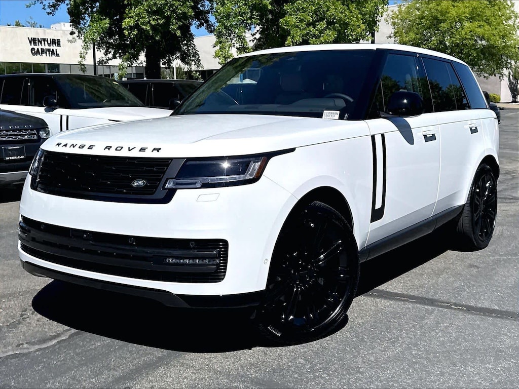 New 2026 Land Rover Range Rover SE SUV
