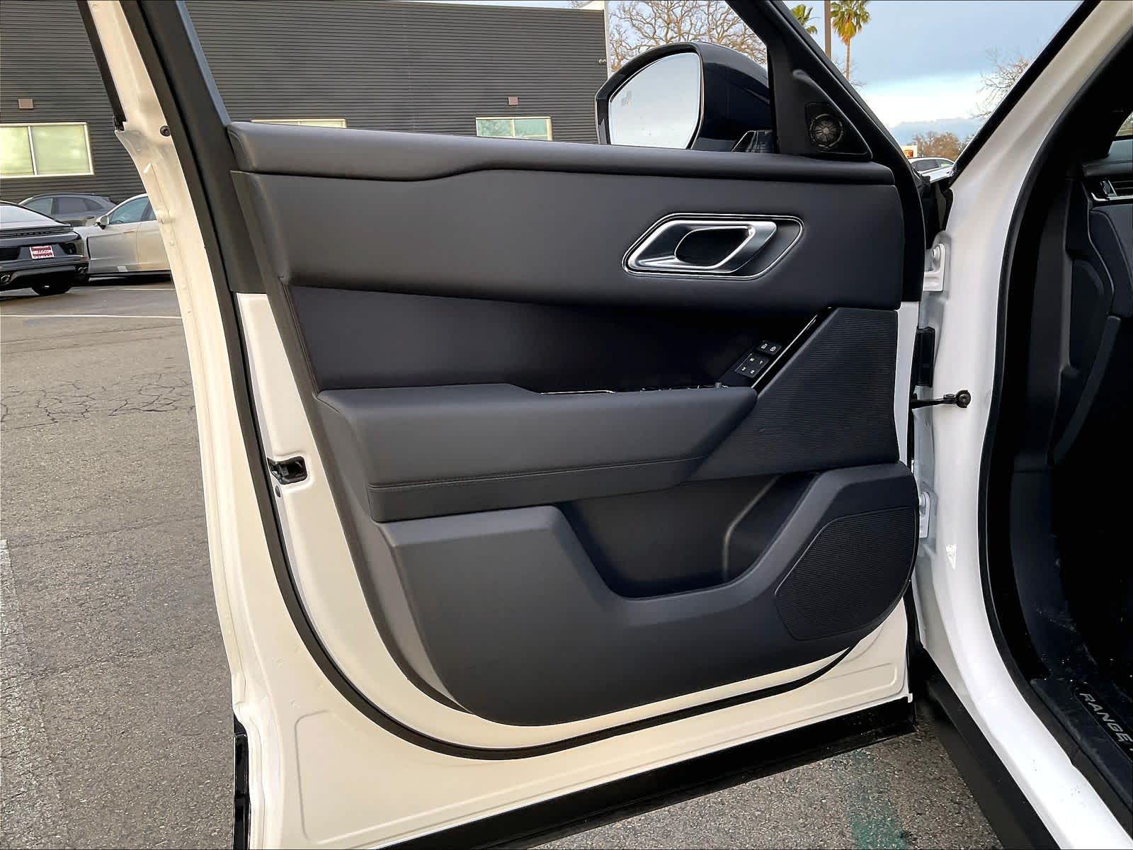 2026 Land Rover Range Rover Velar Dynamic SE - Photo 24