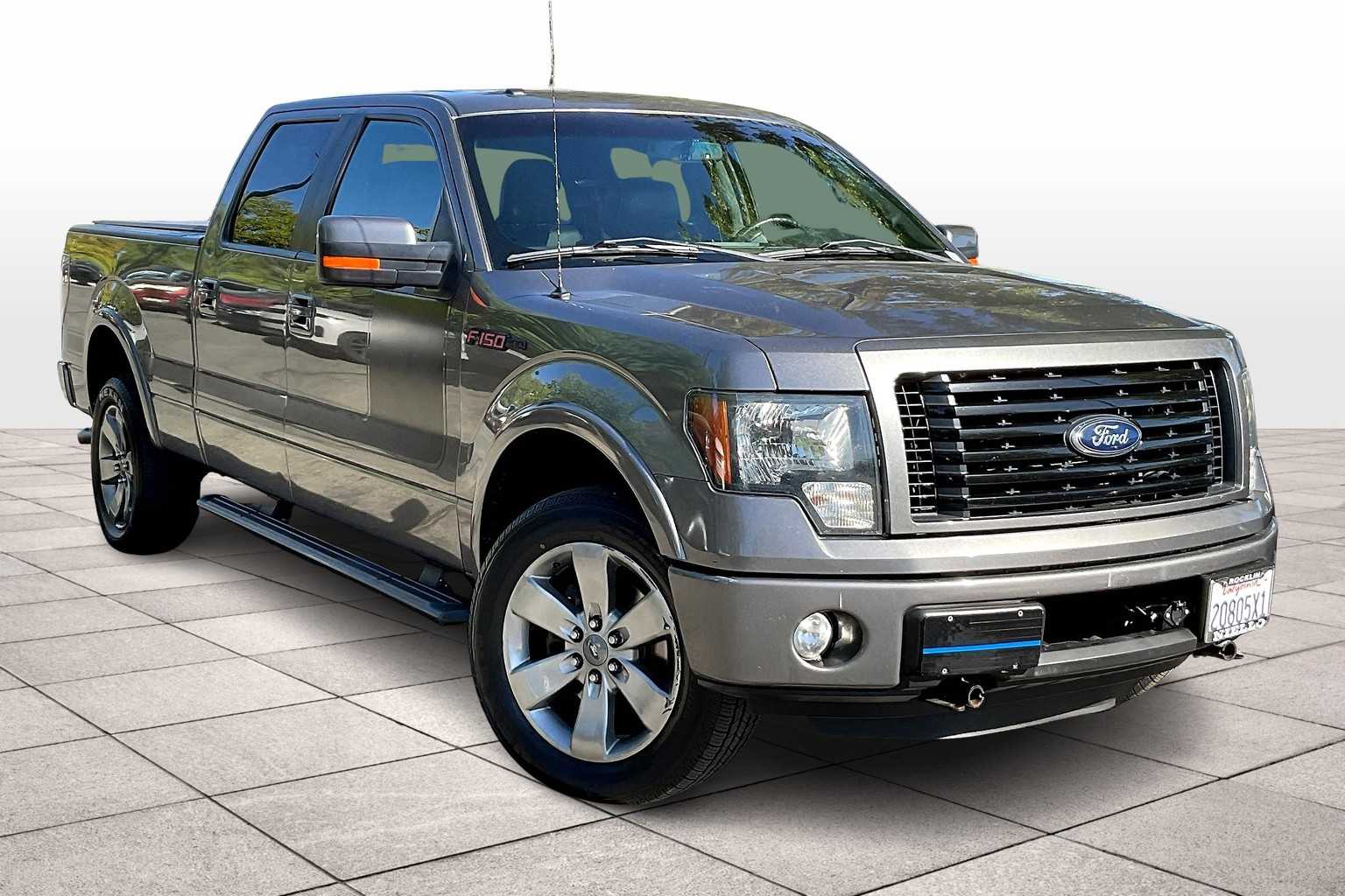 2012 Ford F-150 FX4 photo 2