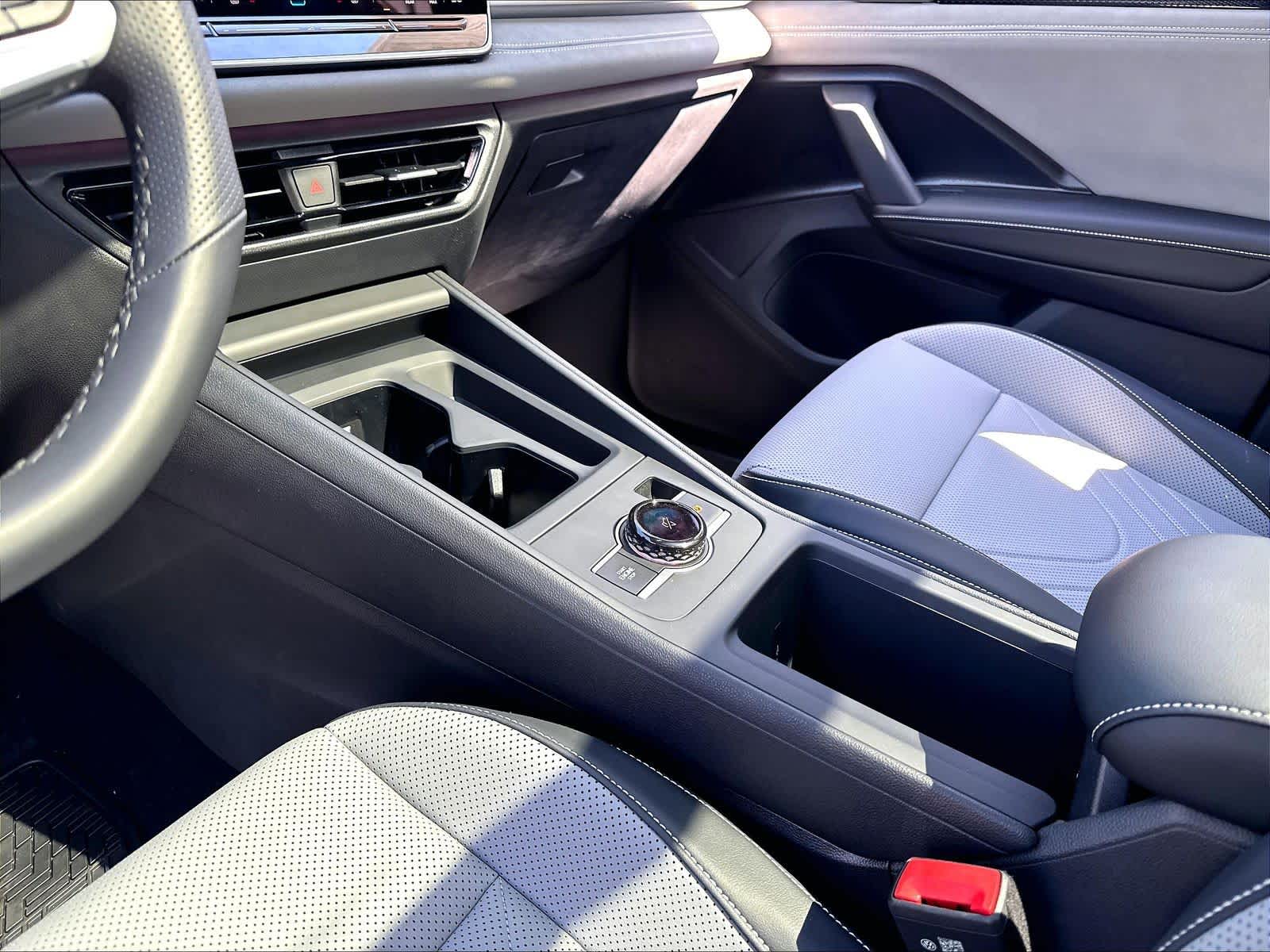 2026 Volkswagen Tiguan SE R-LINE BLACK - Photo 19