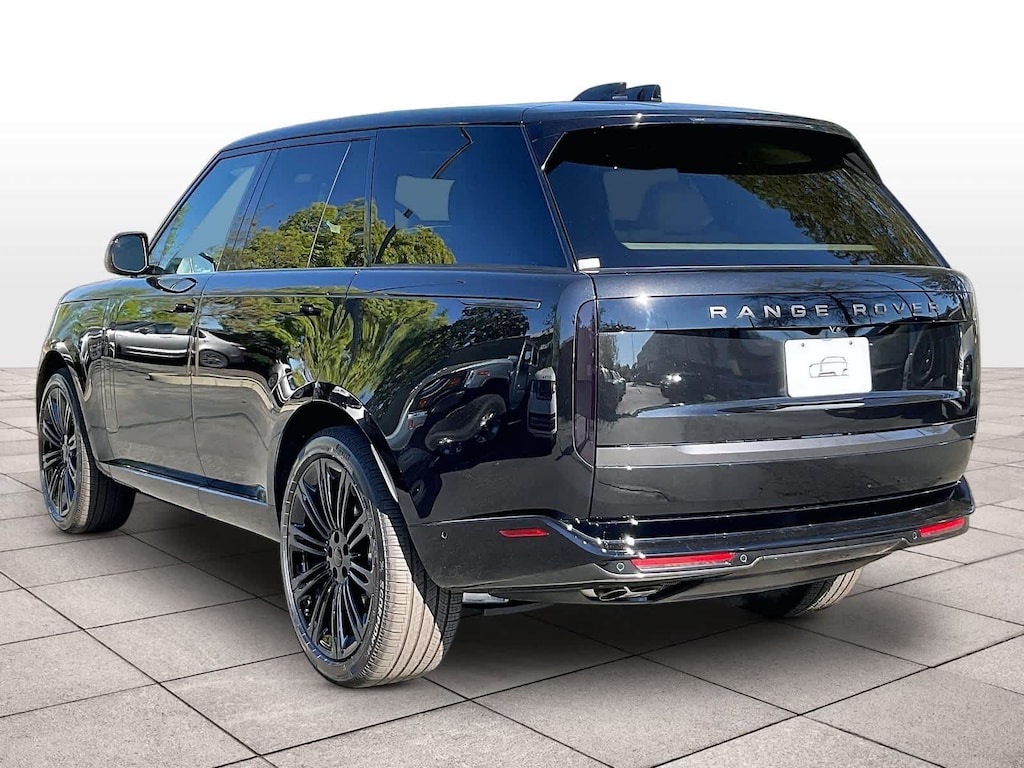 New 2026 Land Rover Range Rover SE SUV