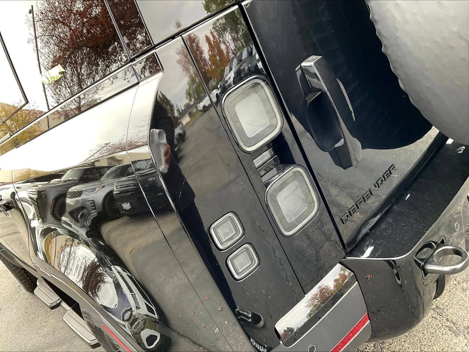 2026 Land Rover Defender S - Photo 25