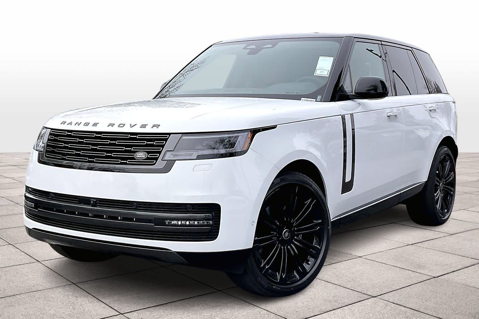 2025 Land Rover Range Rover SE's photo