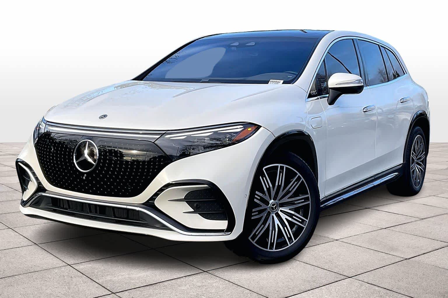 2023 Mercedes-Benz EQS SUV Base's photo