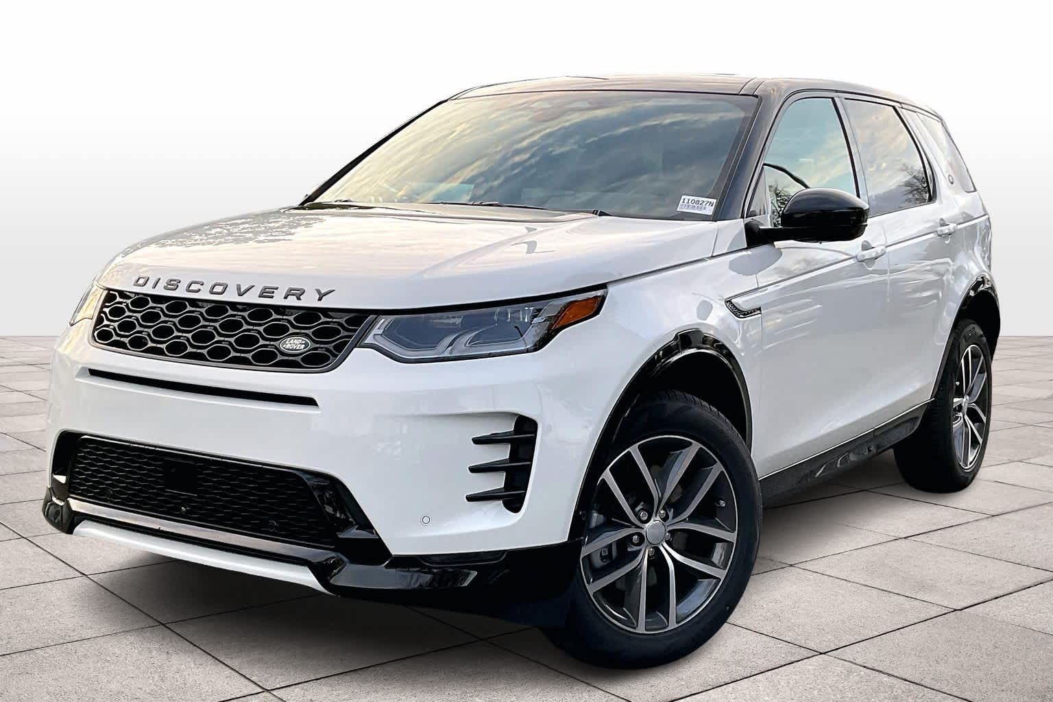 2025 Land Rover Discovery Sport Dynamic SE's photo
