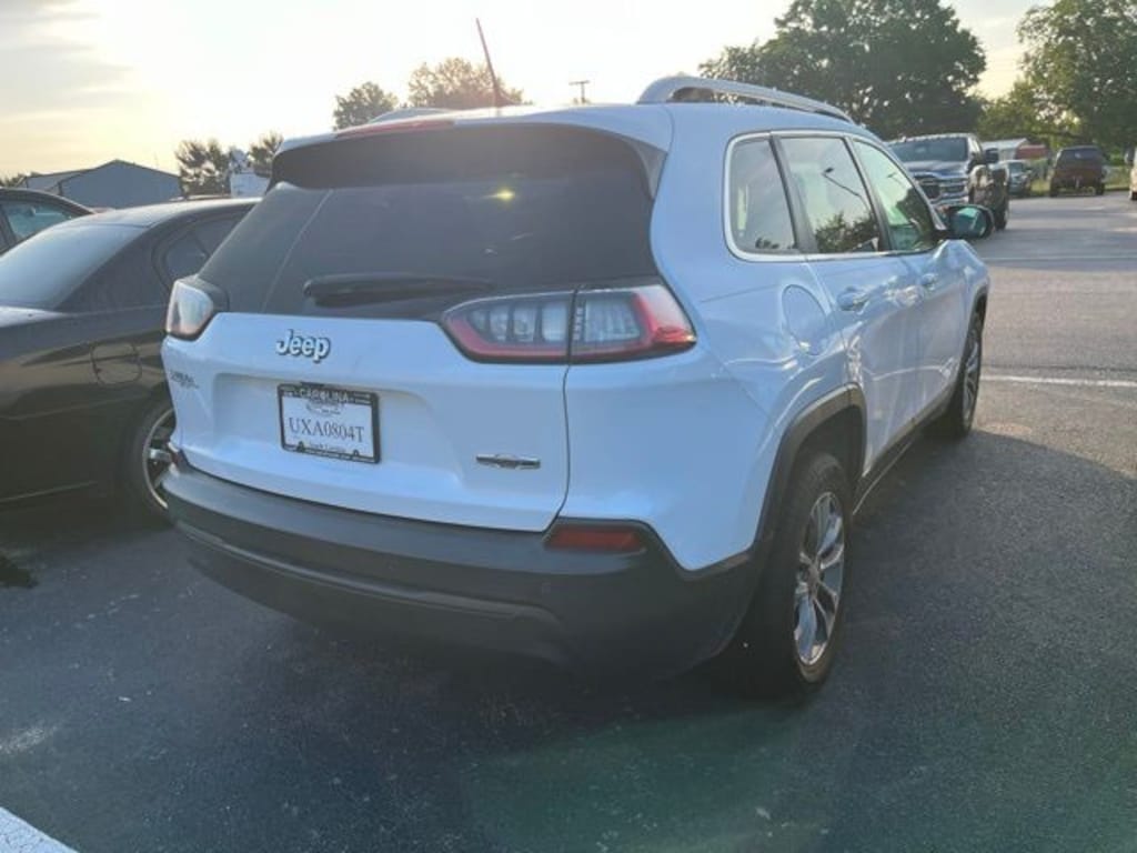 Used 2019 Jeep Cherokee Latitude Plus FWD SUV