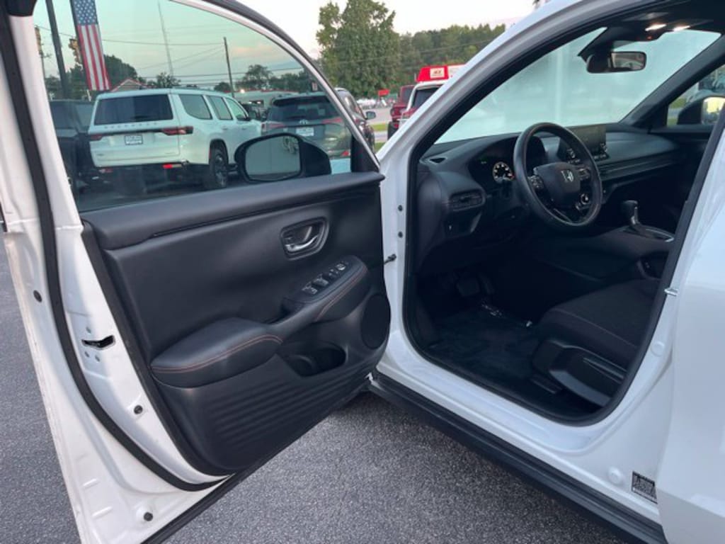 Used 2024 Honda HR-V Sport SUV
