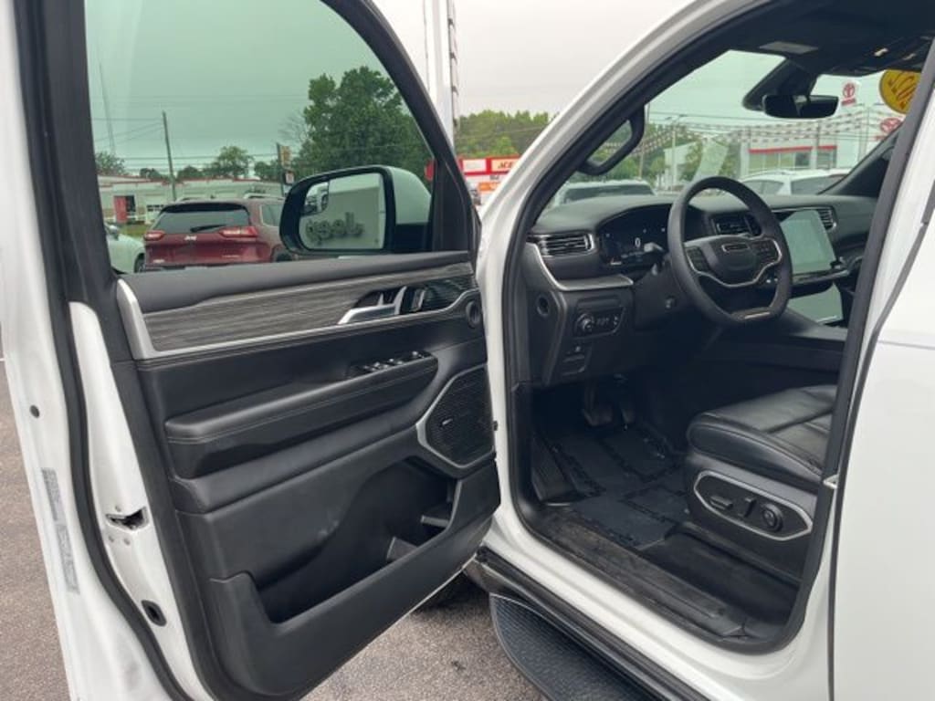 Used 2022 Jeep Wagoneer Series II SUV