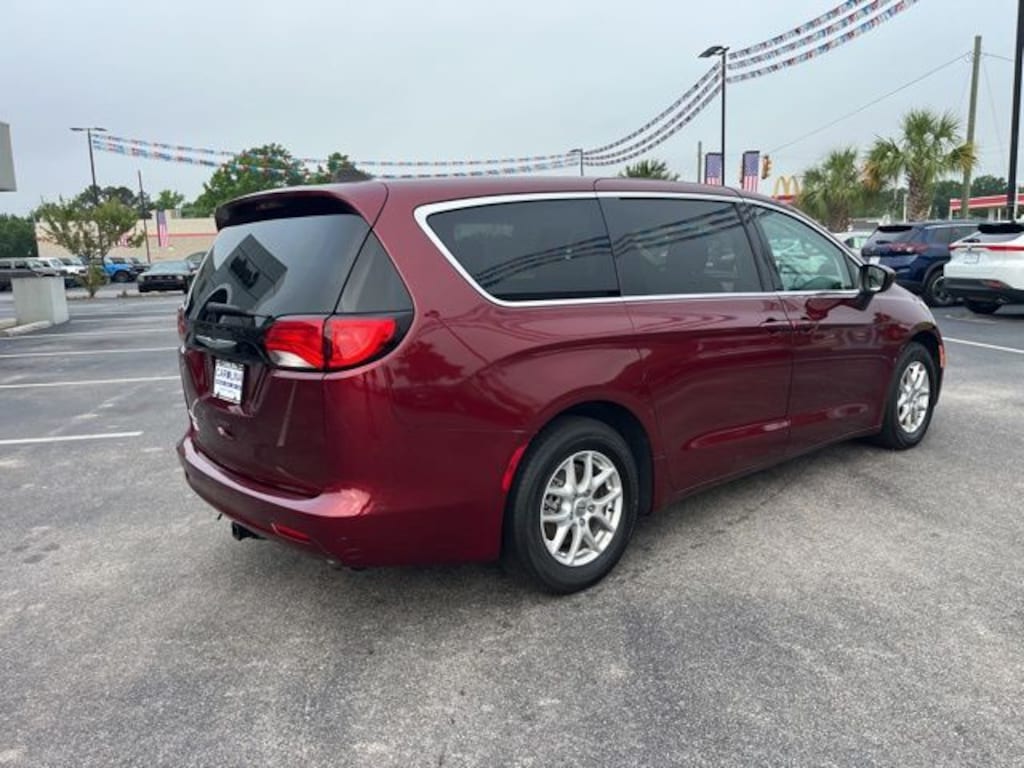 Used 2022 Chrysler Voyager LX Van Passenger Van