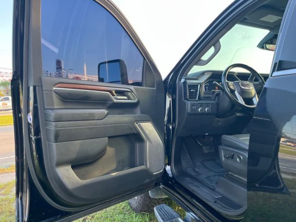 Used 2024 GMC Sierra 2500 HD Denali Truck Crew Cab