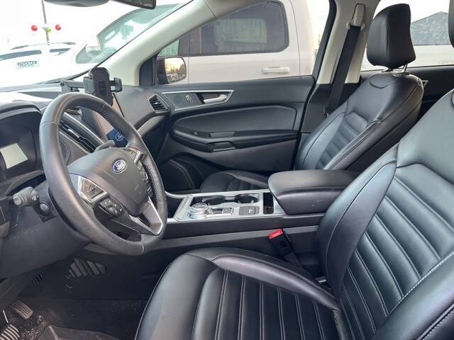 2024 Ford Edge SEL photo 3