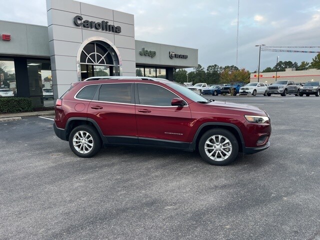 2019 Jeep Cherokee Latitude photo 2