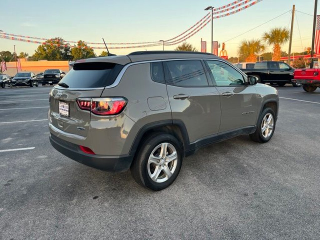 Used 2024 Jeep Compass Latitude SUV