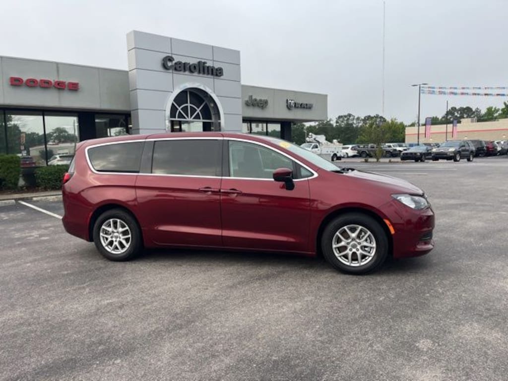 Used 2022 Chrysler Voyager LX Van Passenger Van