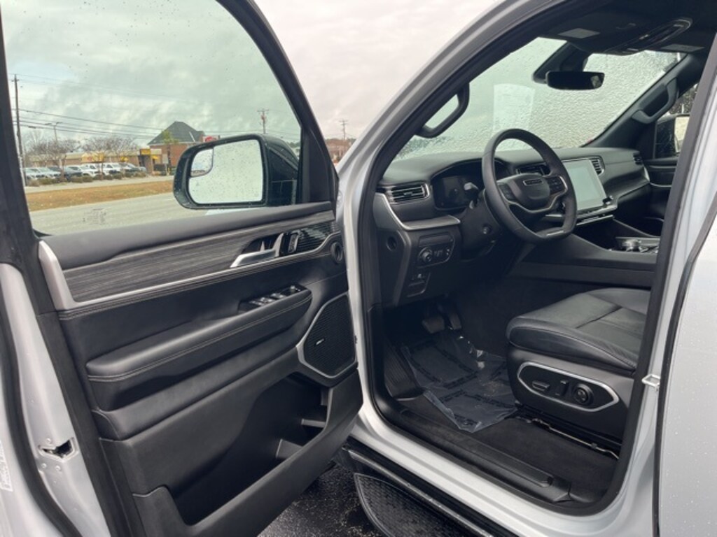 Used 2024 Jeep Wagoneer Series II SUV