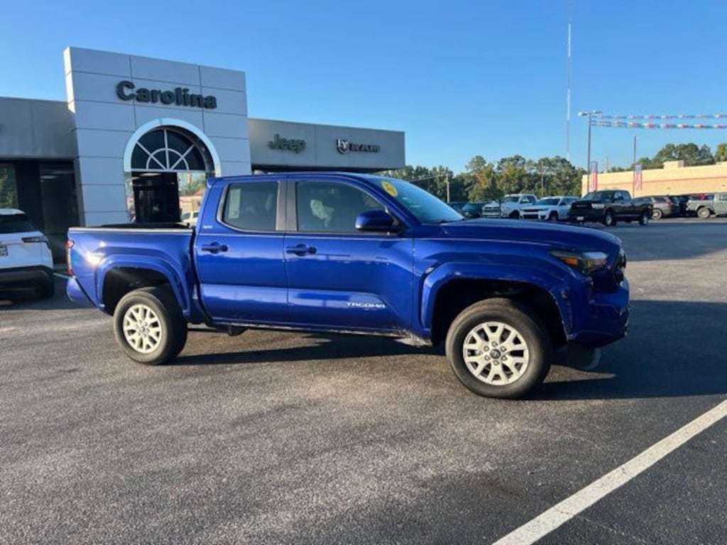 Used 2025 Toyota Tacoma SR5 Truck Double Cab