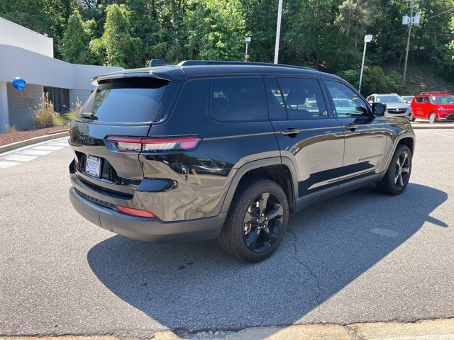 Used 2023 Jeep Grand Cherokee L Laredo SUV