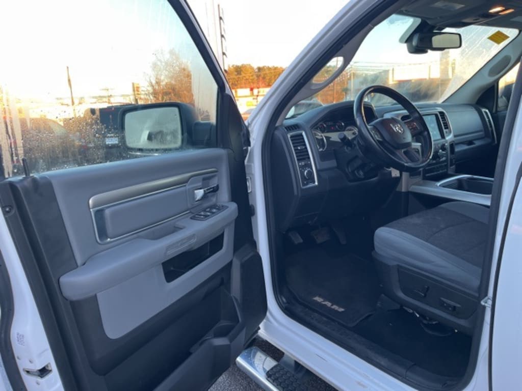 Used 2020 Ram 1500 Classic SLT Truck Crew Cab