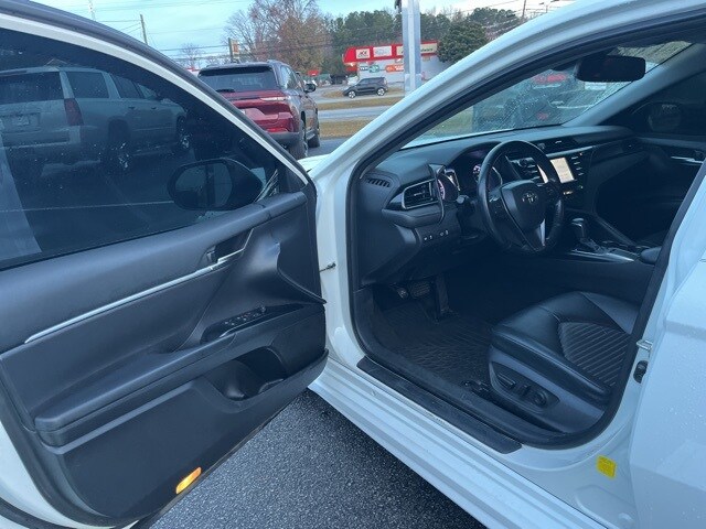 2019 Toyota Camry L photo 4