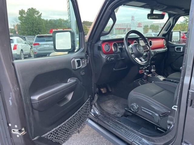 2019 Jeep Wrangler Unlimited Rubicon photo 2