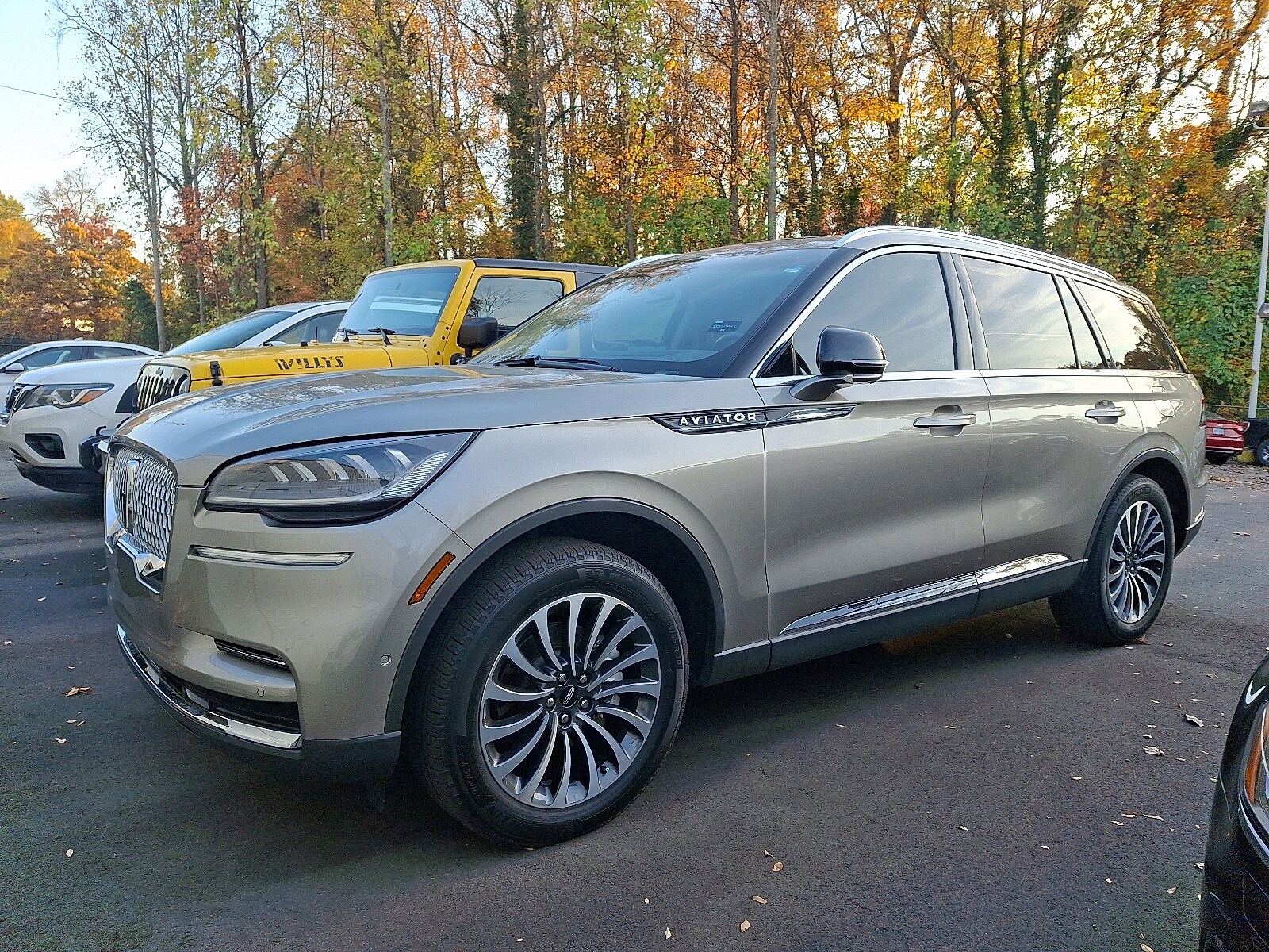 2023 Lincoln Aviator Reserve photo 3