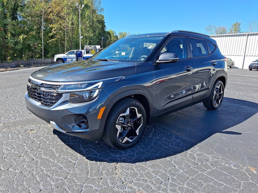 Used 2025 Kia Seltos S S IVT FWD