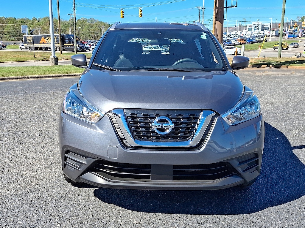 Used 2020 Nissan Kicks SV SV FWD